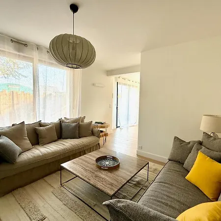 Villa Port Pince In *